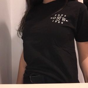 black vans t shirt w/ cool scorpion design on back